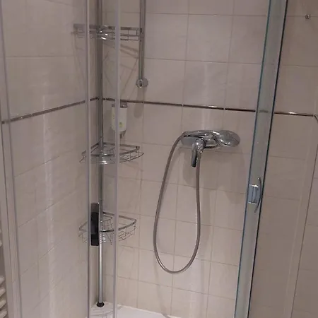 Villa, 24, Dz Lägenhet